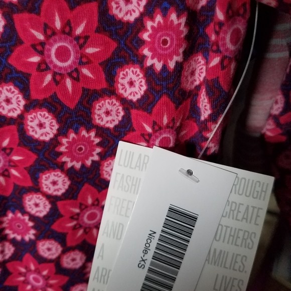 Lularoe Nicole Dress - Picture 3 of 3